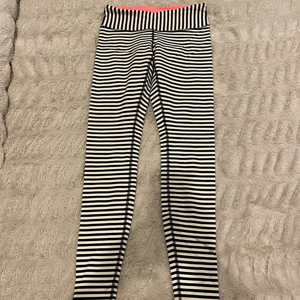 Lululemon full length striped leggings sz 6